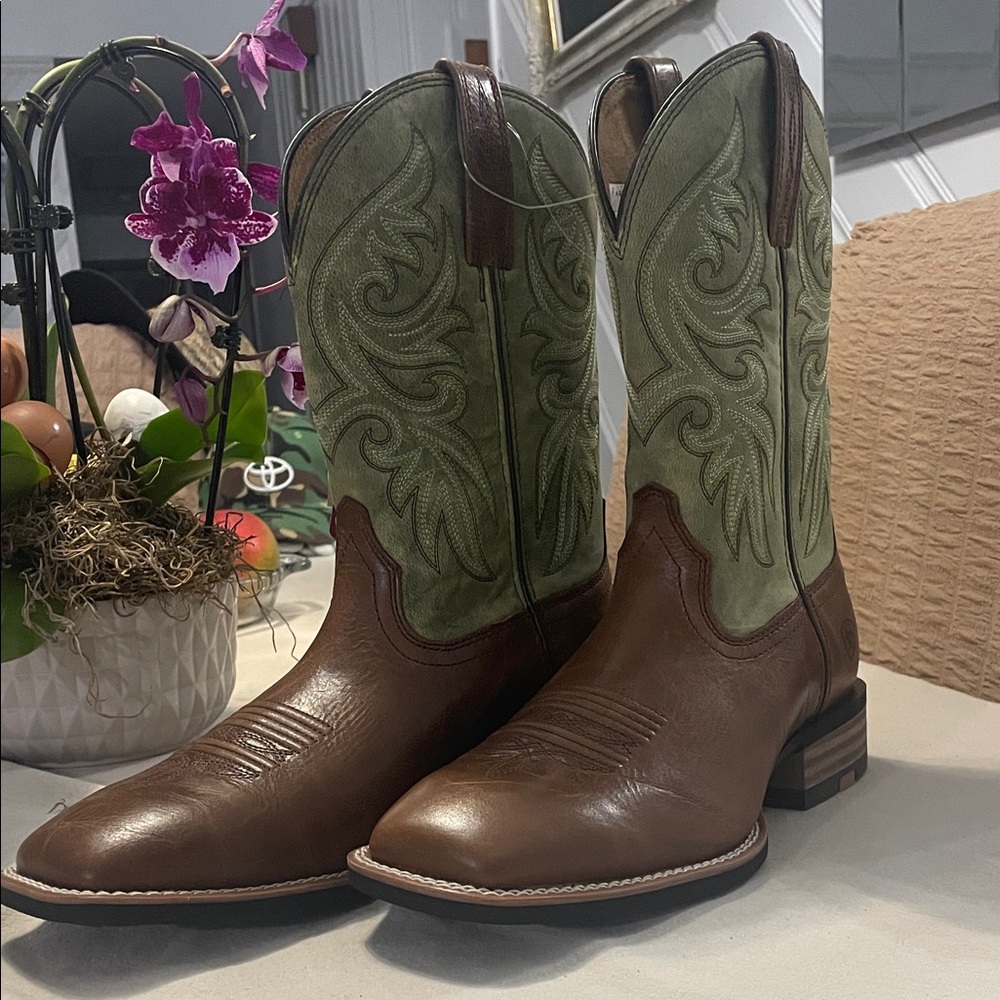 Ariat Brown Leather Boots with Green Embroidered Shaft